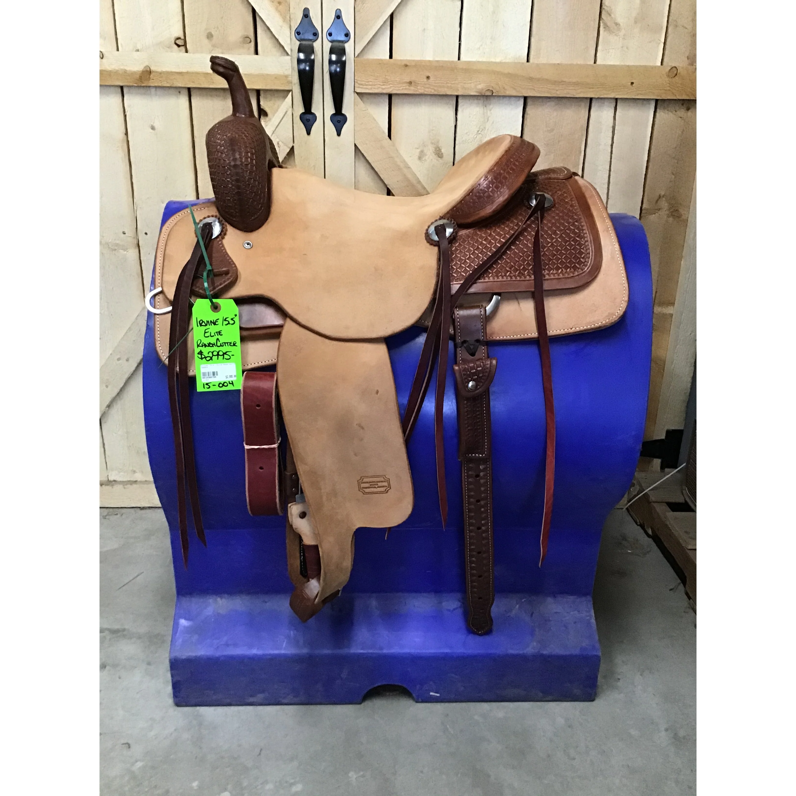 Irvine 15.5" Elite  Cutting Saddle