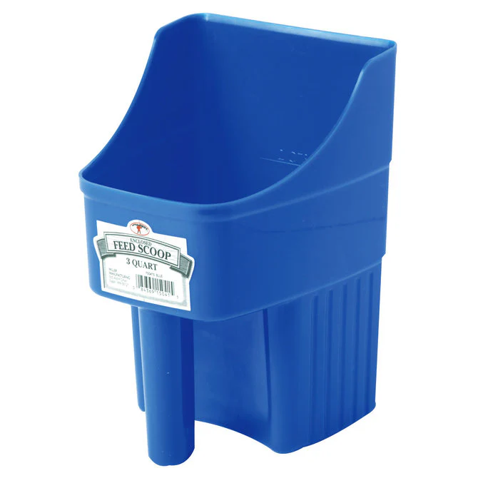 3 Quart Enclosed Feed Scoop - Image 6