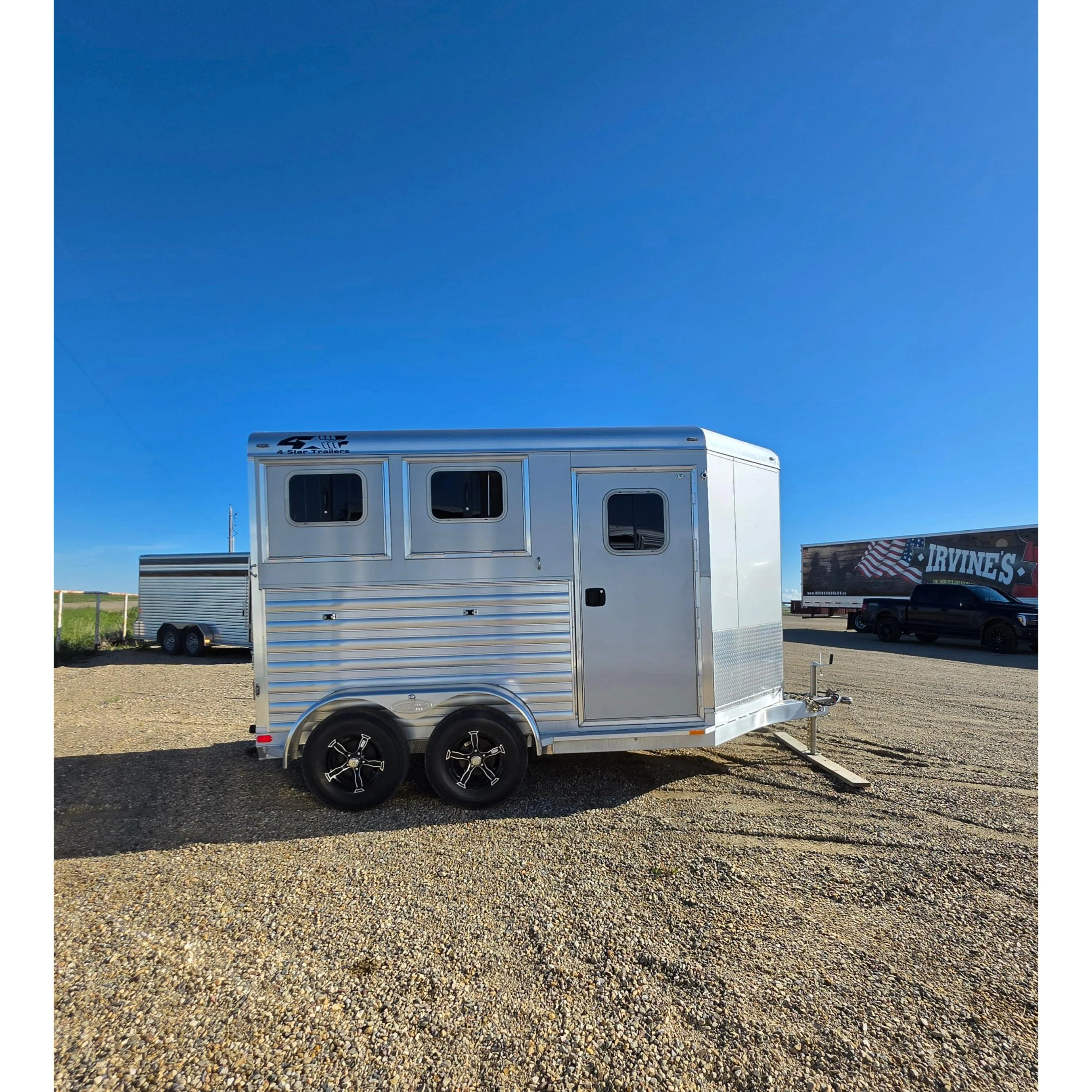 2027 4-Star 11' 2-Horse Warmblood Slant Load Bumper Pull - Image 2