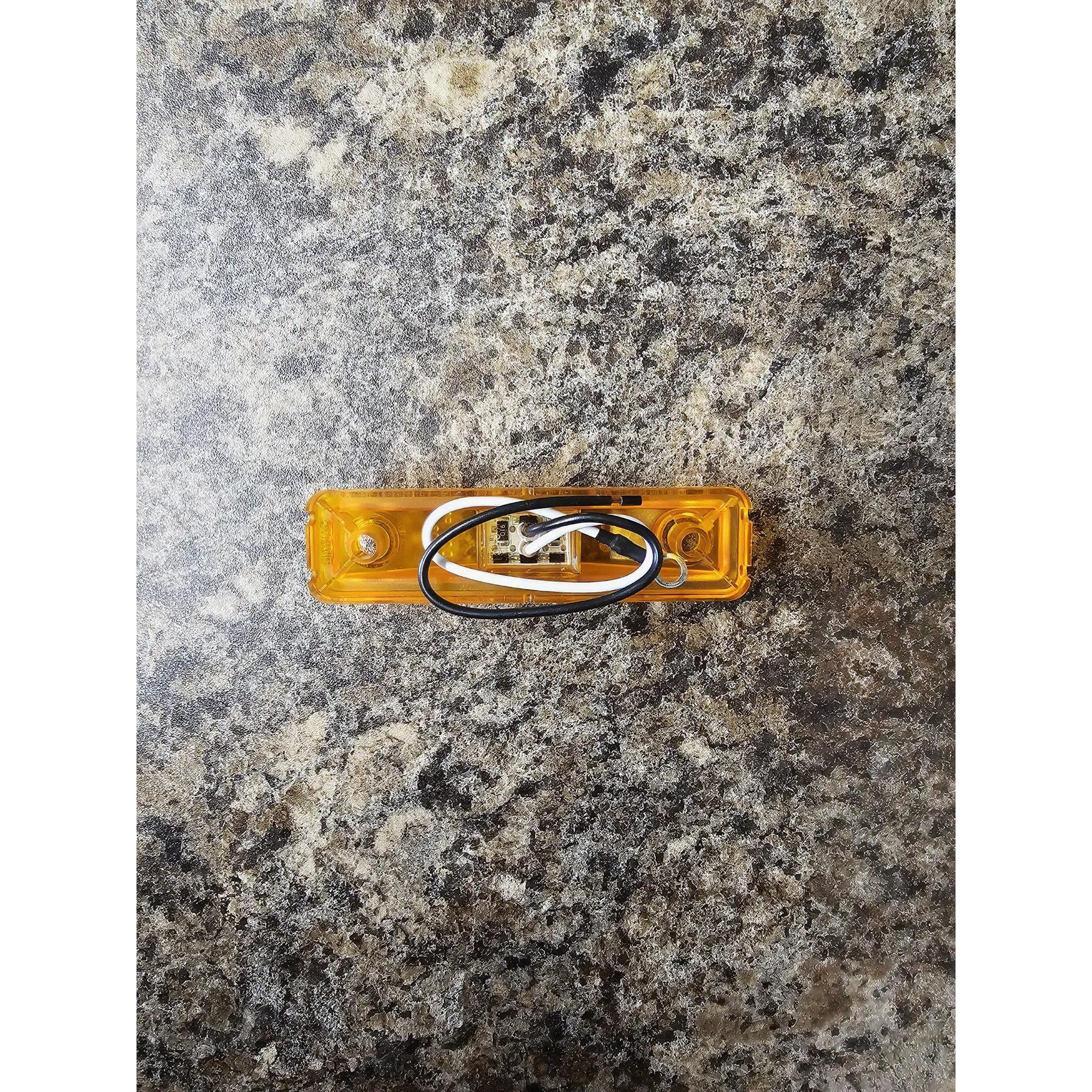 4-Star Amber Wired LED Light - Image 3