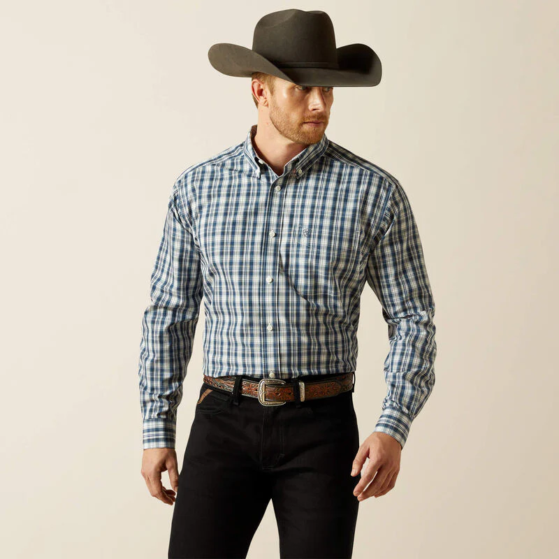 Ariat Men's Wrinkle Free Dargan Classic Fit Long Sleeve Shirt - Navy