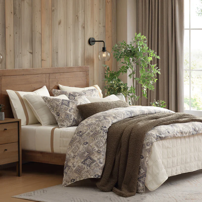 HiEnd Accents Velazquez Duvet Cover 3 Piece Set - Various Sizes