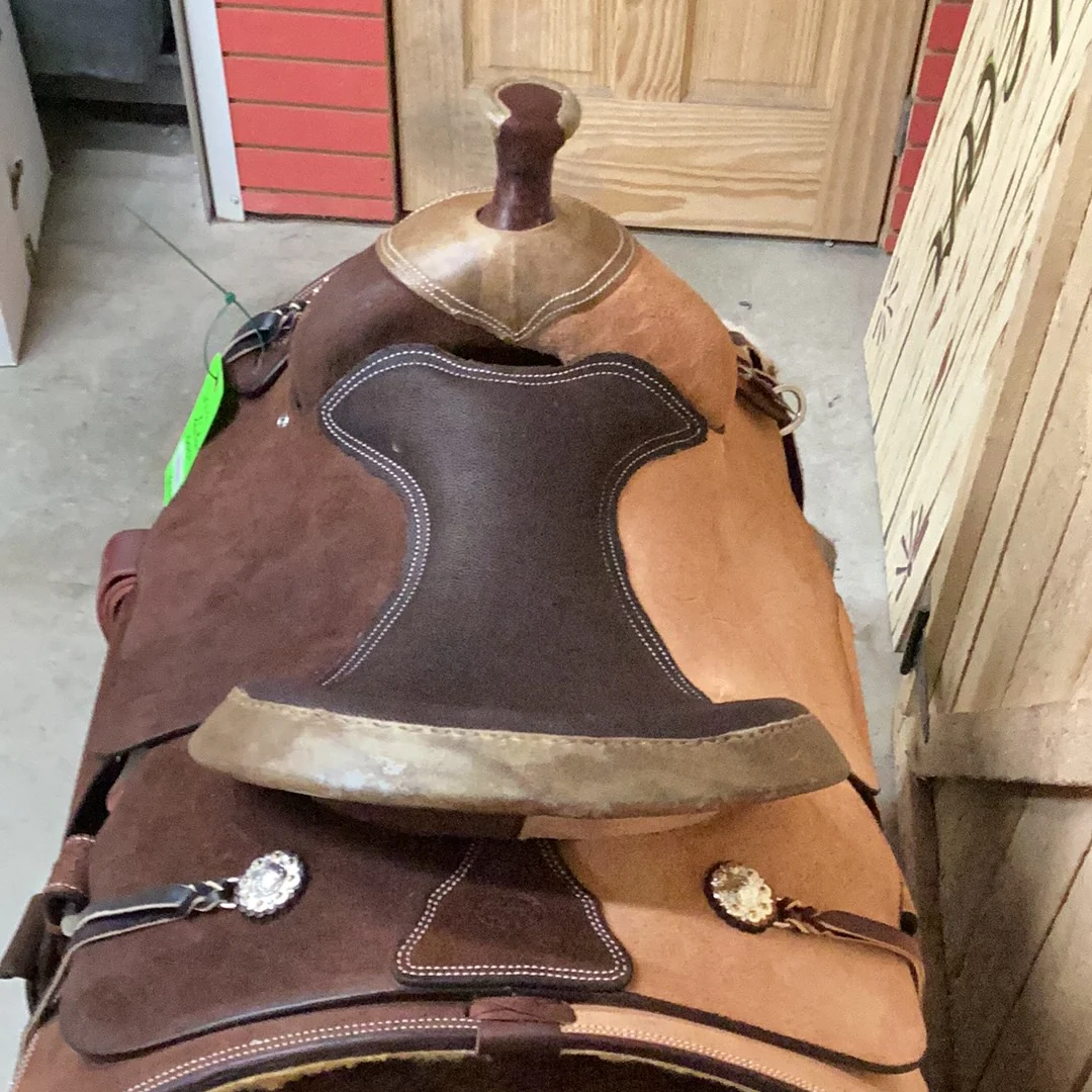 Irvine 15" Team Roping Saddle - Image 2