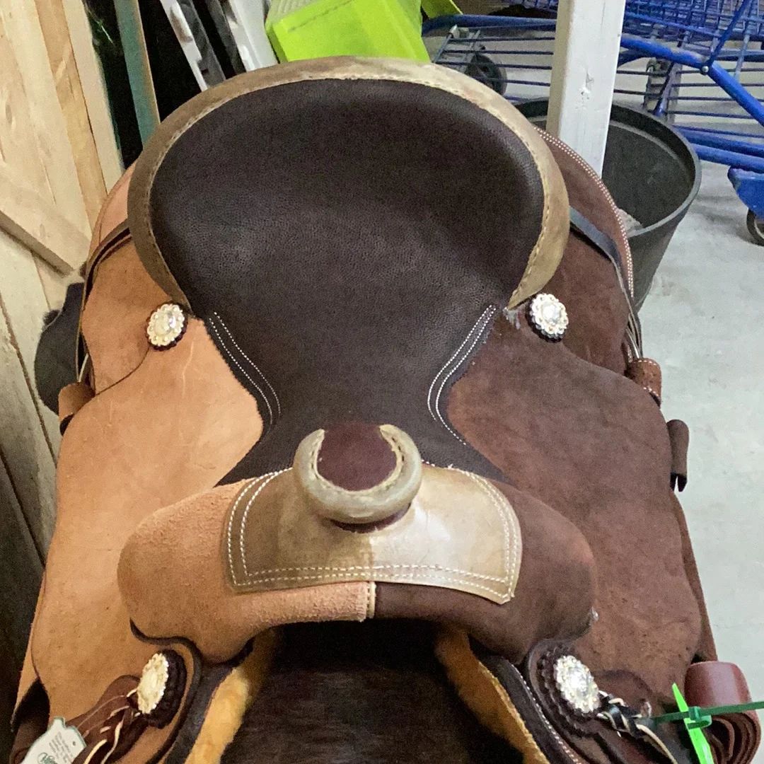Irvine 15" Team Roping Saddle - Image 3