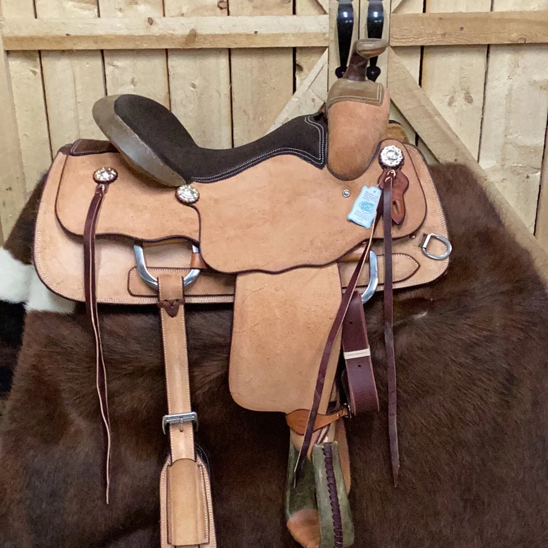 Irvine 15" Team Roping Saddle - Image 4