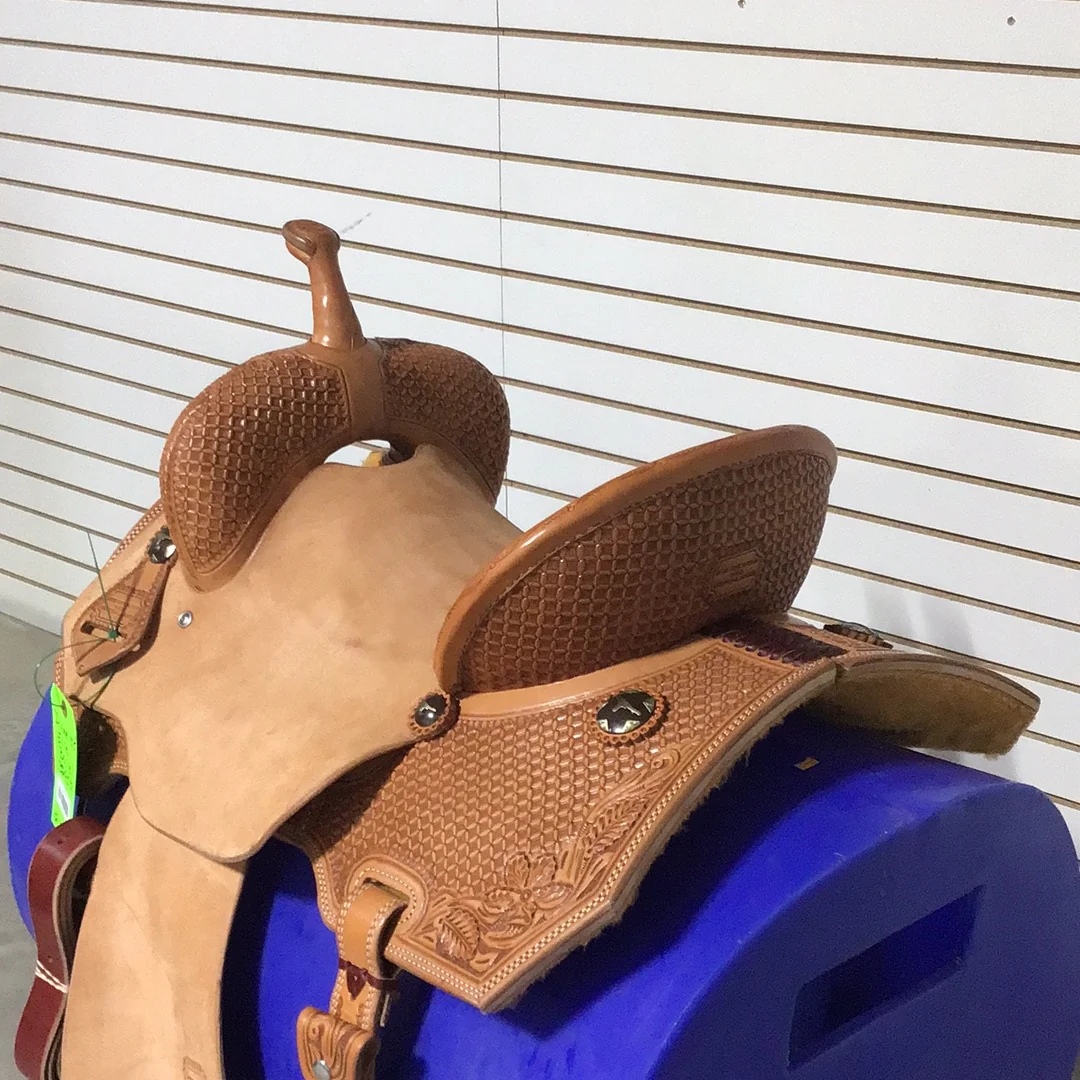 Irvine Elite 15.5” Barrel Saddle - Image 3