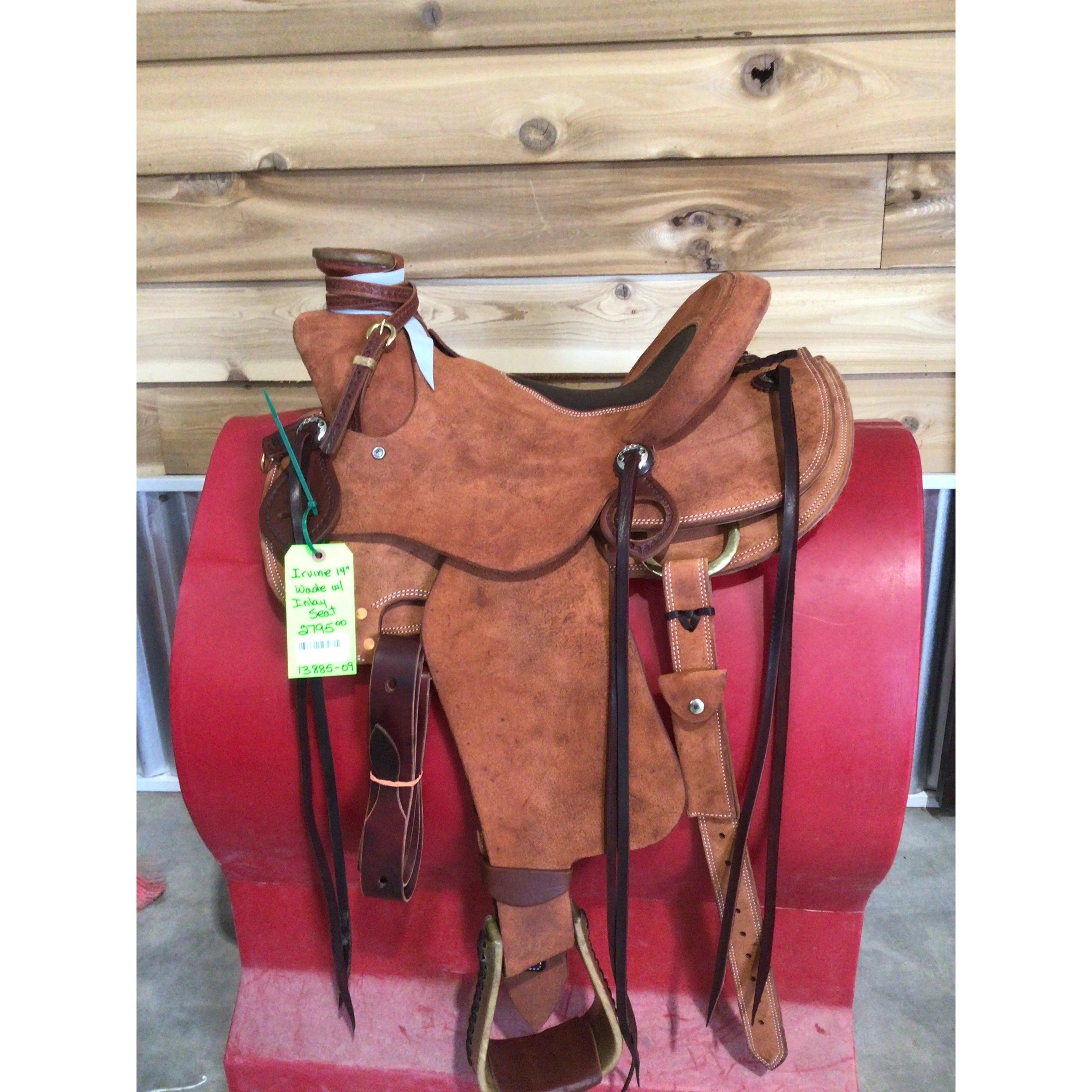 Irvine's 14" Wade Saddle w/ Inlay Seat