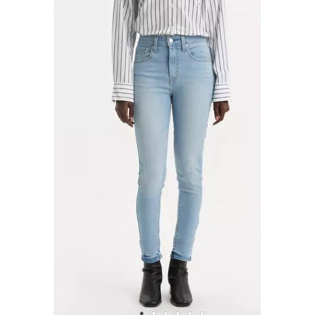 Levi Strauss Women's 721 High Rise Skinny Jean- Light wash