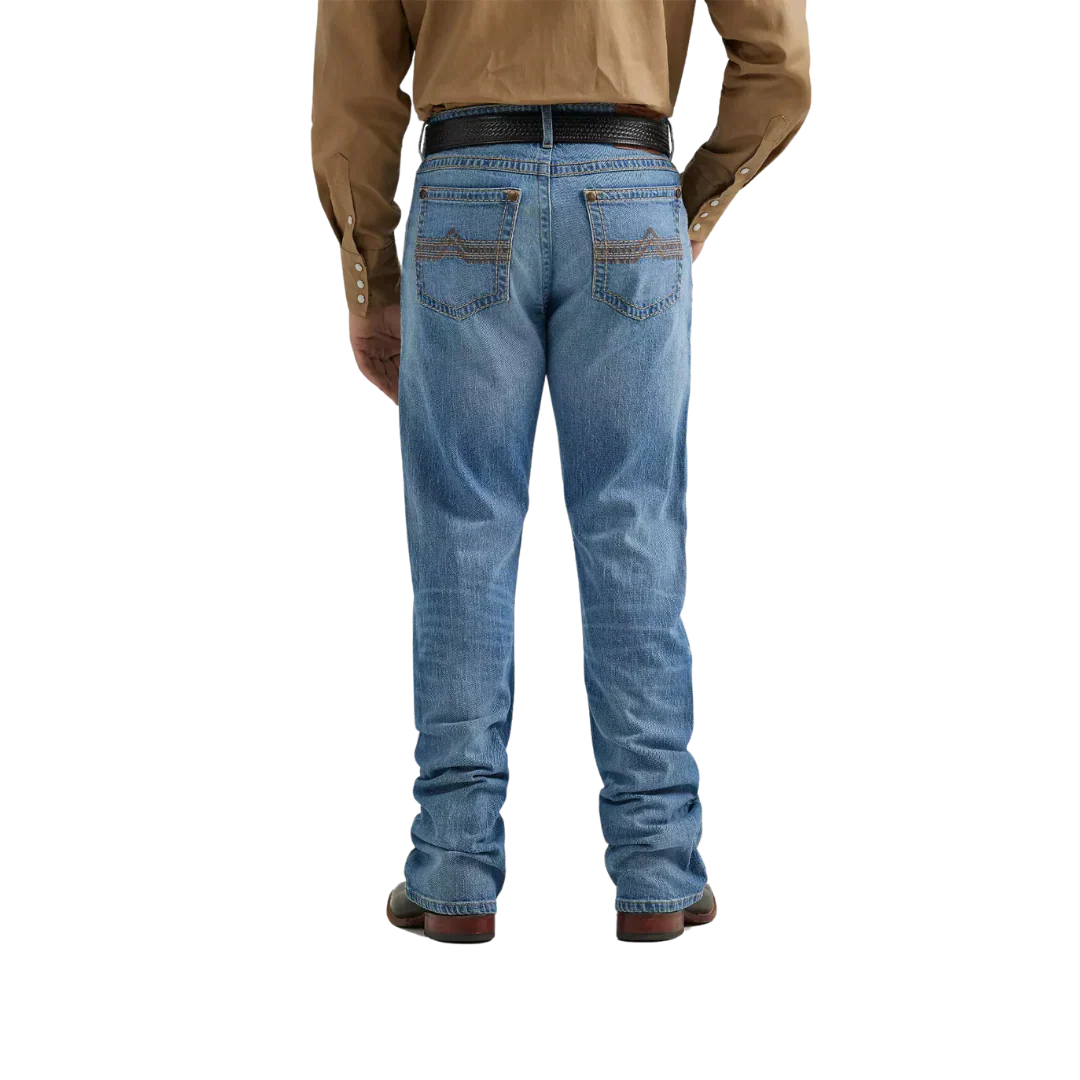 Wrangler Men's Rock 47 Slim Bootbut Jeans - Image 2