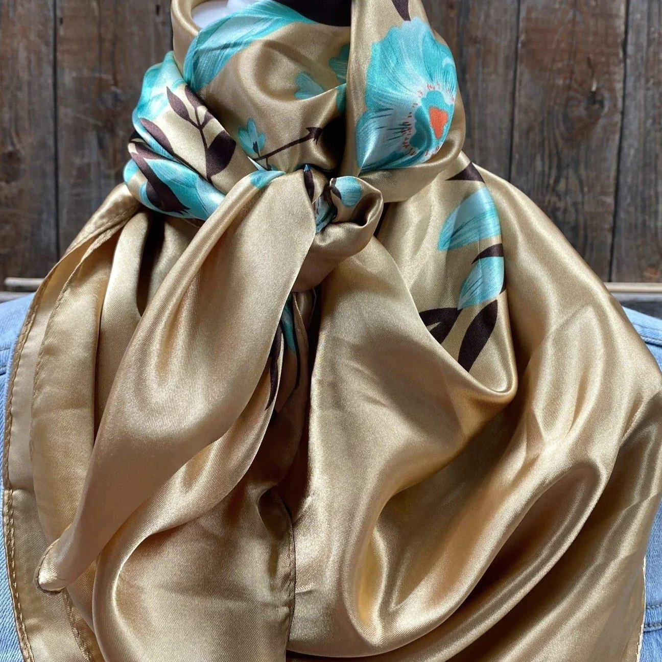 Rodeo Drive 35x35" Wild Rags - Floral, Animal & Other
