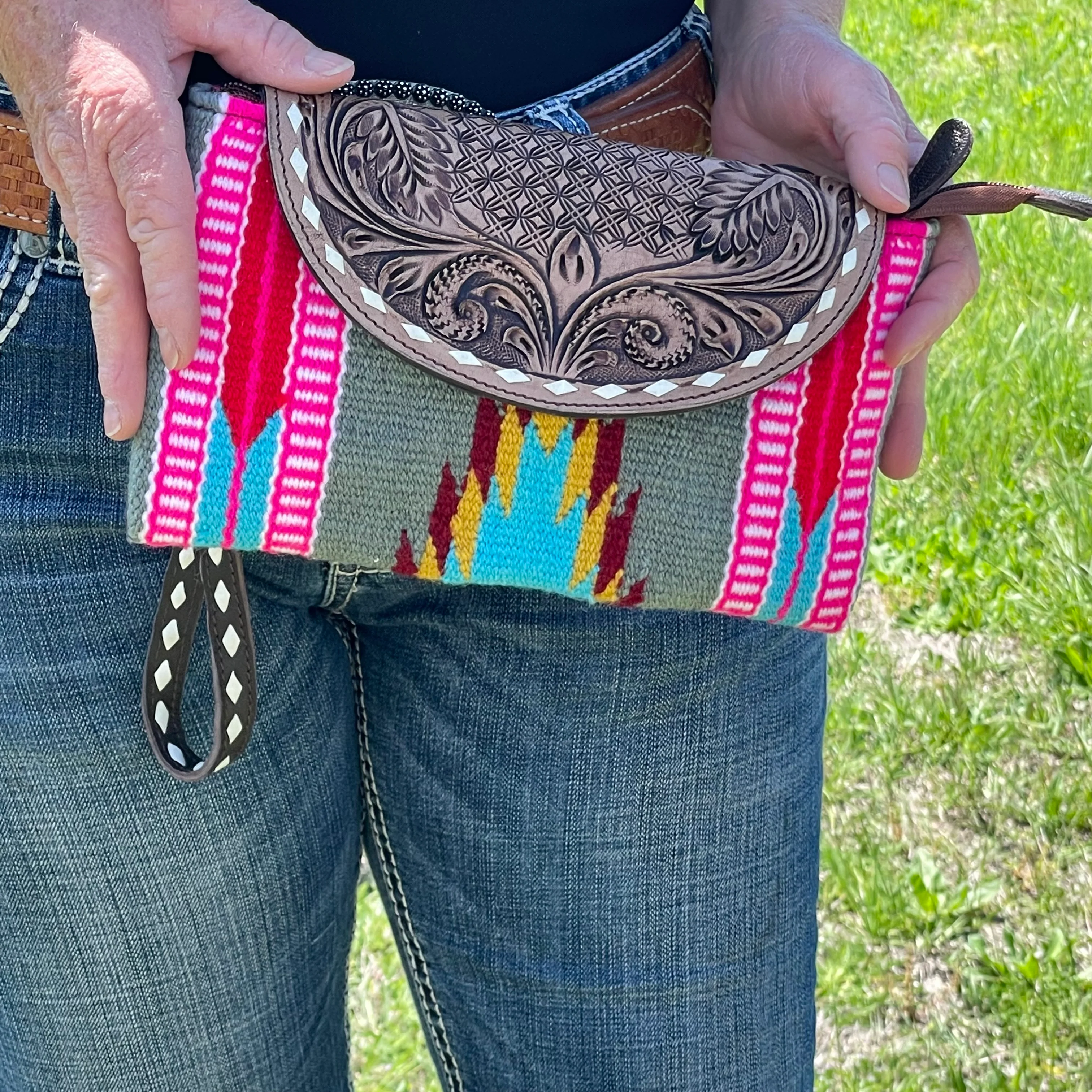 Rodeo Drive Wrist Bag - Image 2