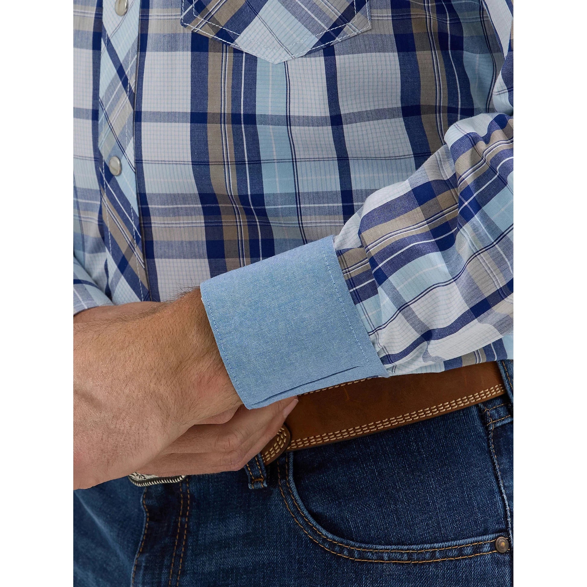 Wrangler Men's 20X Competition Advanced Comfort Long Sleeve Classic Fit Shirt - Lake Blue Plaid - Image 3