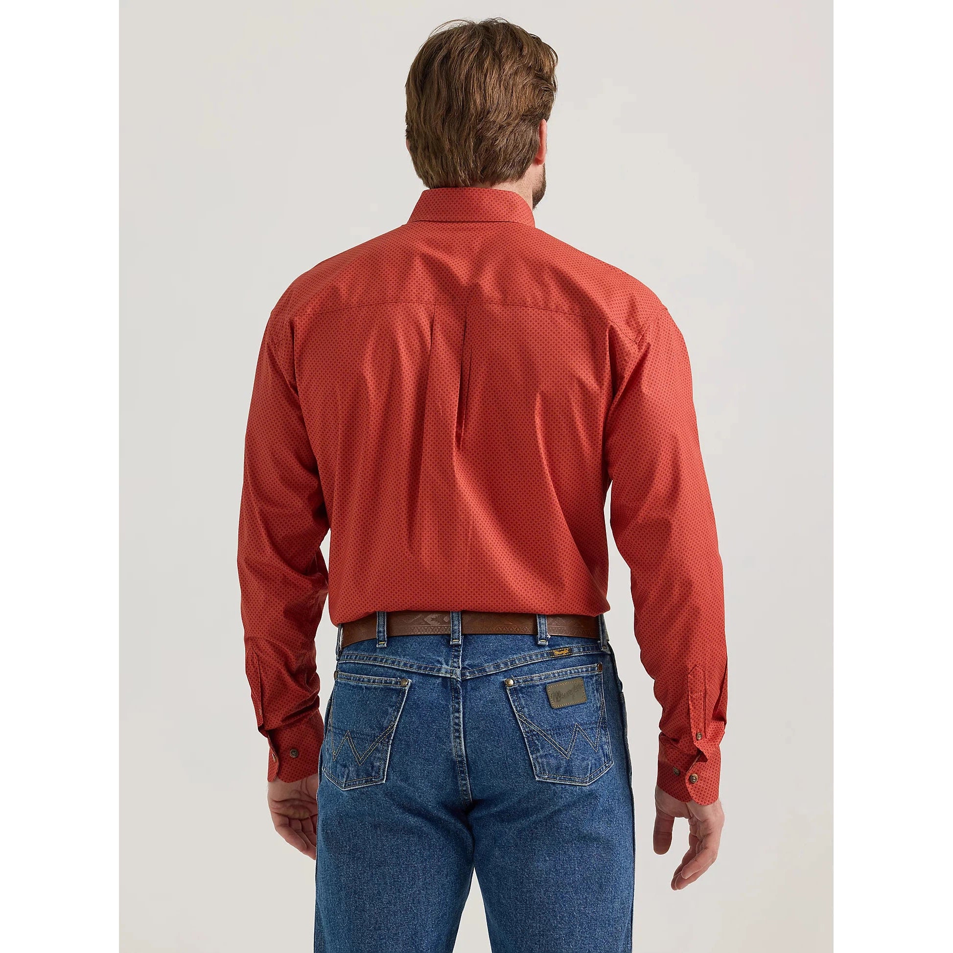 Wrangler Men's George Strait Button Down Long Sleeve Shirt - Scarlet Deco - Image 2