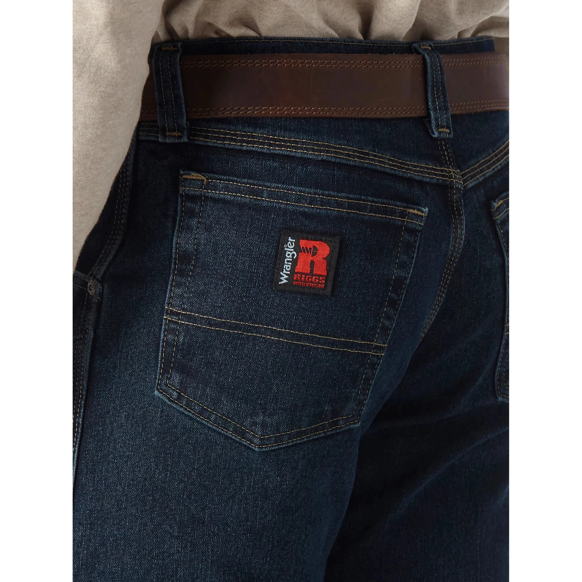 Wrangler Men's RIGGS Advanced Comfort Five Pocket Jean - Image 5
