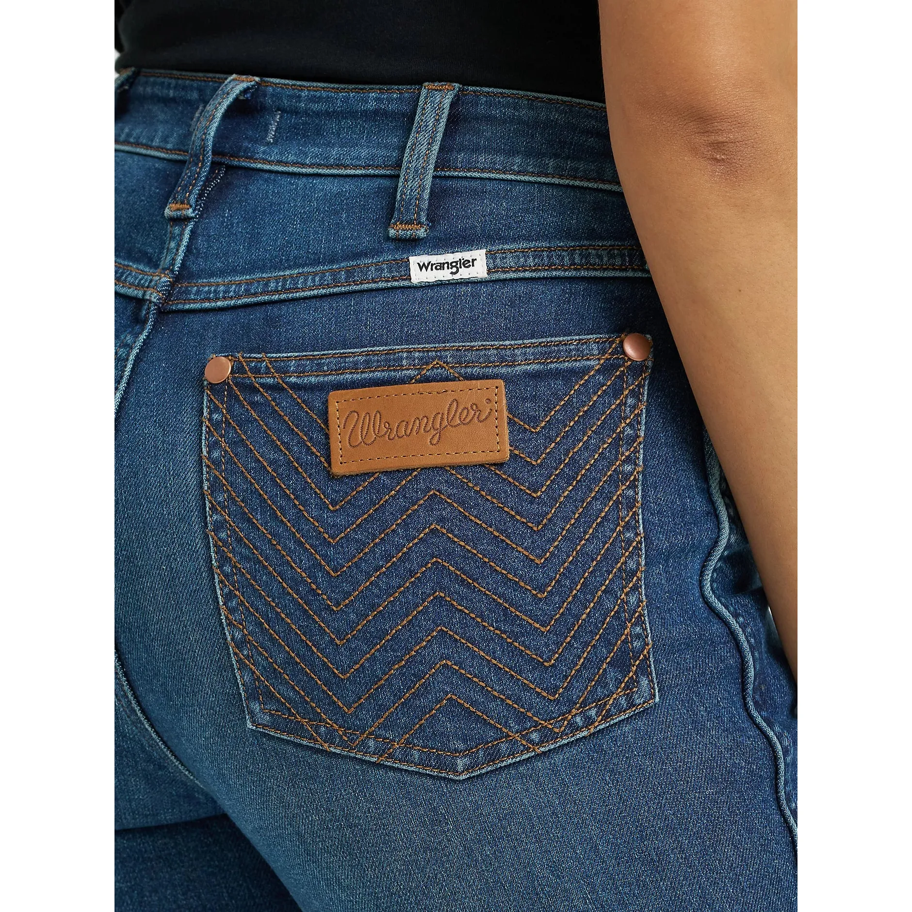 Wrangler Women's Slim Highrise Bootcut Jean - Icon - Image 3